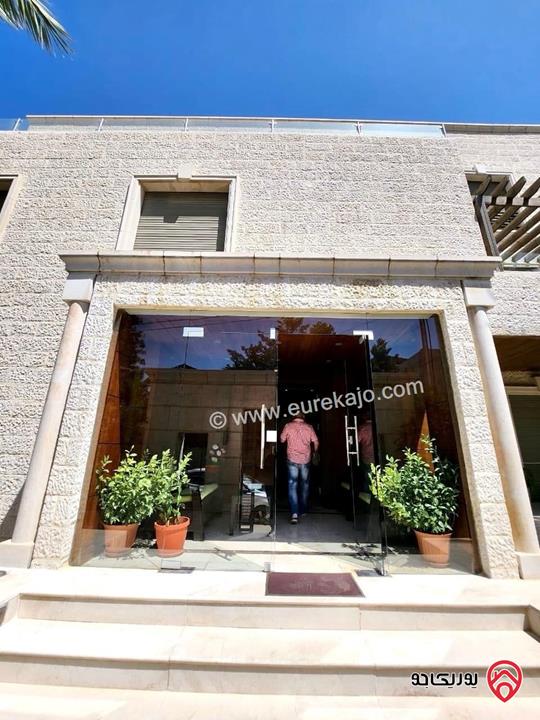 فيلا مستقلة بناء شخصي مساحة 900م على أرض 1000م للبيع في عمان - عبدون