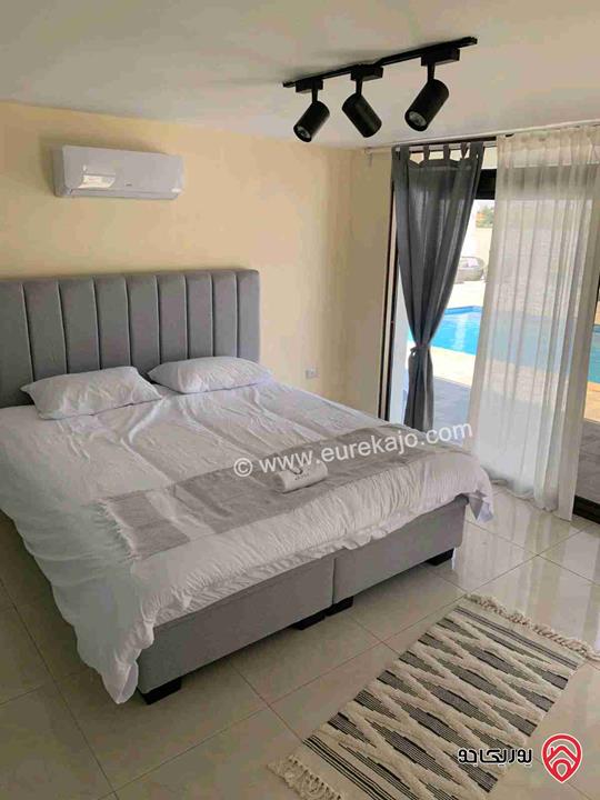 فيلا مساحة 700م على أرض 3 دونم و 512م للبيع في السلط