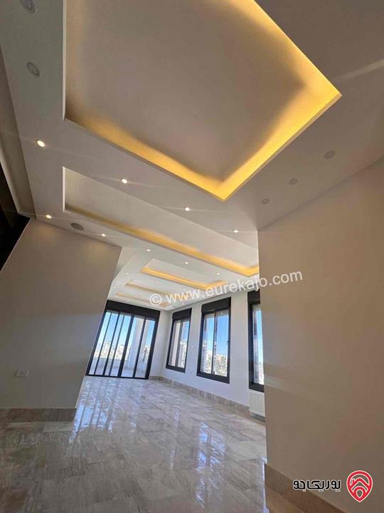 شقة طابق ثاني مساحة 240م للايجار في عمان - الجبيهة 