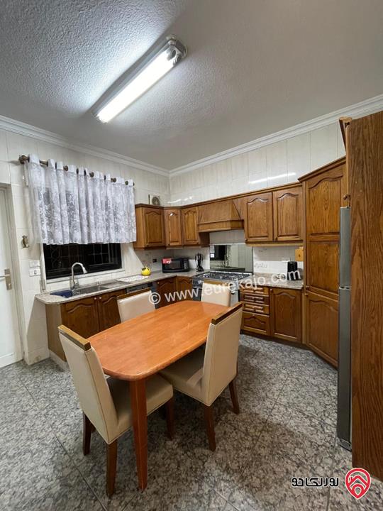 شقة مفروشة طابق ارضي مساحة 100م داخلي و 40م خارجي للايجار في عمان - الجندويل