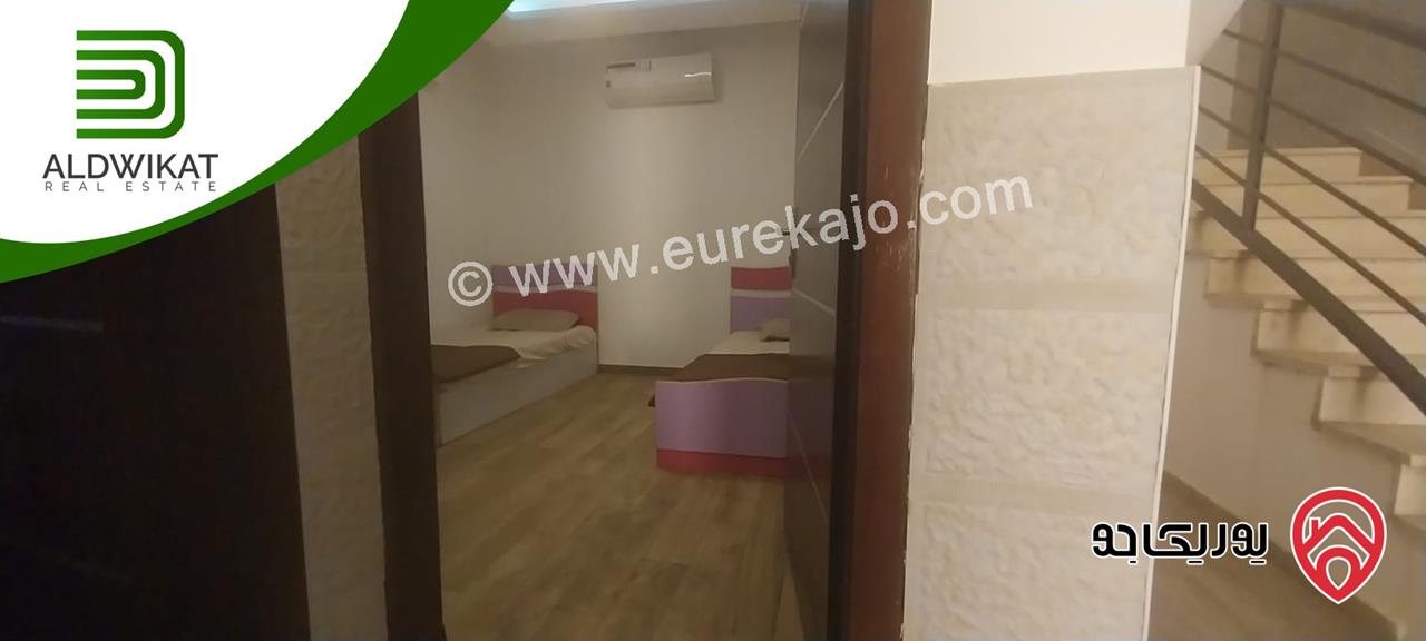 شاليه فاخر مفروش للبيع في اجمل مواقع البحر الميت منتجع البحيرة مساحة الارض 715م والبناء 200م موقع مميز