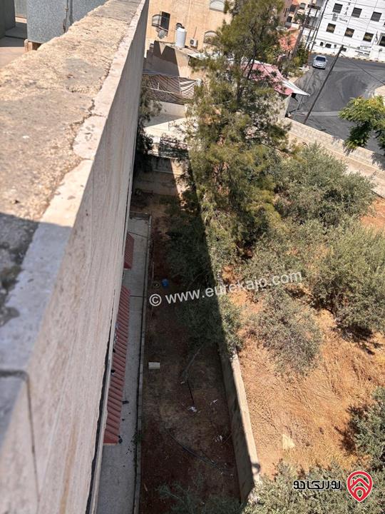 عمارة 3 طوابق على أرض 1 دونم و 14م للبيع في عمان - طبربور