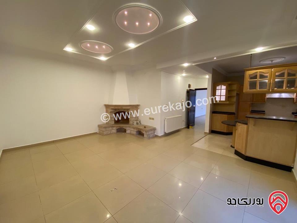 شقة طابق ثالث مساحة 200 م للبيع او للإيجار في عمان - تلاع العلي 