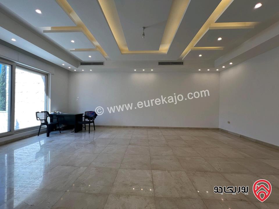 فيلا فاخرة مساحة 550م على ارض 1 دونم للبيع في عمان - عبدون اطلالة خلابة 