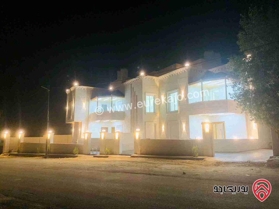 فلل متلاصقات مساحة البناء 260م على أرض 265م للبيع في اربد - الحصن اسكان المهندسين