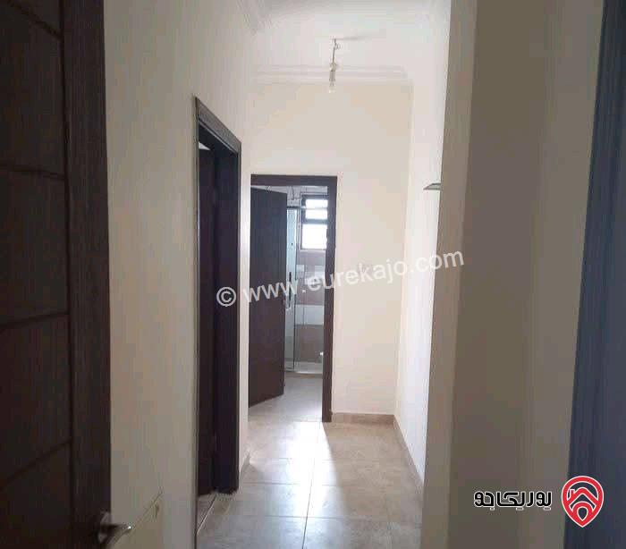 شقة فارغة طابق ثالث مساحة 165م للايجار في عمان - خلدا