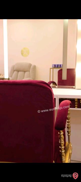 صالون سيدات مساحة 45م للبيع في الزرقاء الجديدة 