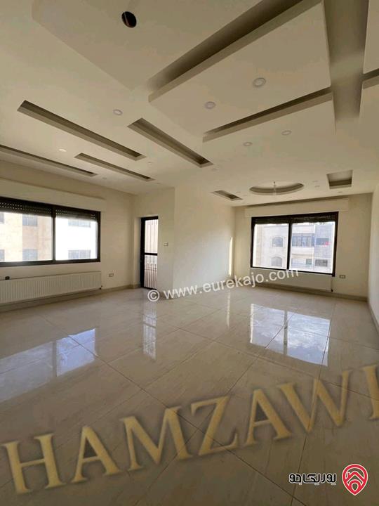 شقة سوبر ديلوكس طابق ثالث مساحة 180م للايجار في عمان - مرج الحمام 