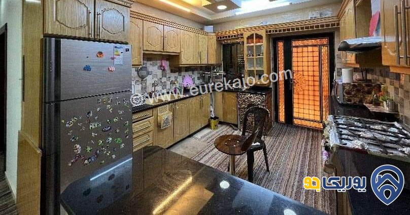 منزل مستقل لقطه مساحة الأرض 280م ومساحة البناء 325م للبيع في الزرقاء - مدينة الشرق 