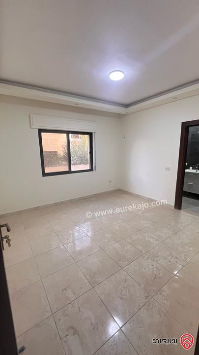 شقة طابق أرضي مساحة 195م داخلي و 40م خارجي للبيع في عمان - حي الضباط - مرج الحمام 