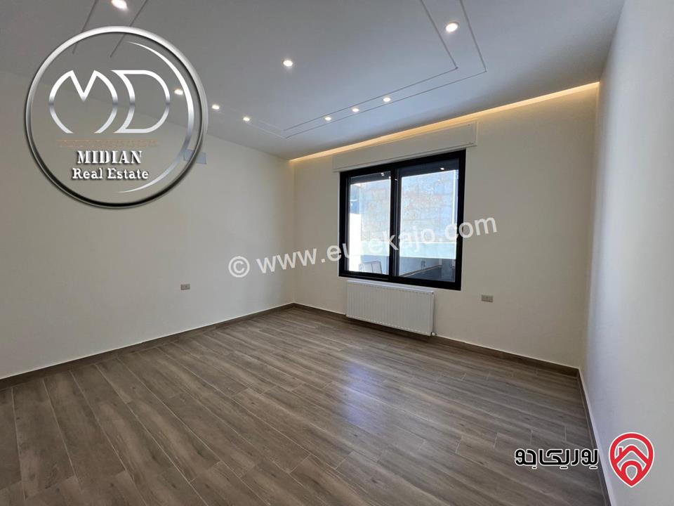 شقق جديدة للبيع في عمان - الظهير مساحة 250م 4 نوم تشطيبات ديكورات سوبر ديلوكس اطلالة رائعة