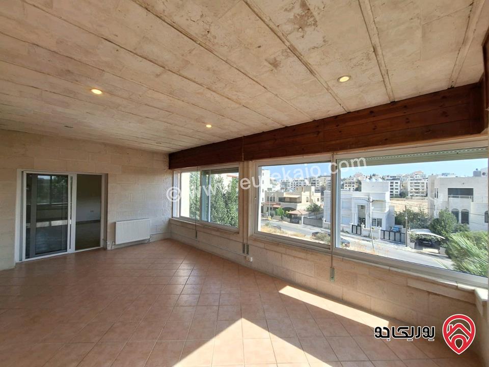 شقة دوبلكس طابقين مساحة 550م + 200م للايجار في عمان - دابوق