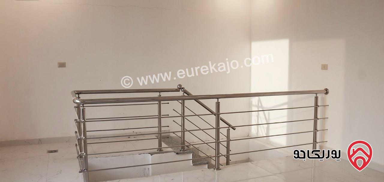 شقة مميزة سوبر ديلوكس طابق ثالث مع روف بناء جديد مساحة 196م للبيع في عمان - المقابلين