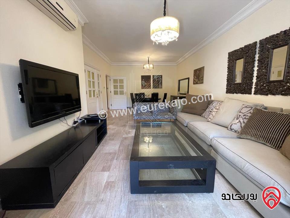 شقة فاخرة مفروشة طابق أرضي مساحة 155م داخلي و 100م خارجي للايجار في عمان - عبدون