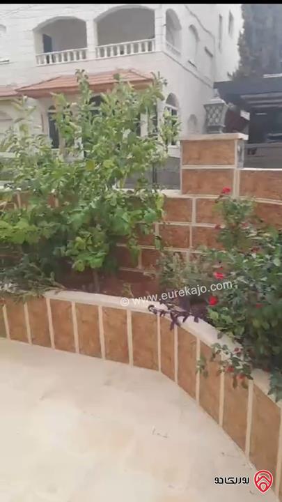 فيلا دوبلكس مساحة البناء 770م مساحة الارض 460م للبيع في عمان - البنيات