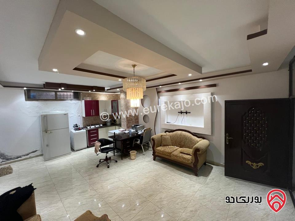 فيلا دوبلكس مساحة 550م على أرض 1030م للبيع في عمان - ضاحية الأمير علي طريق المطار 