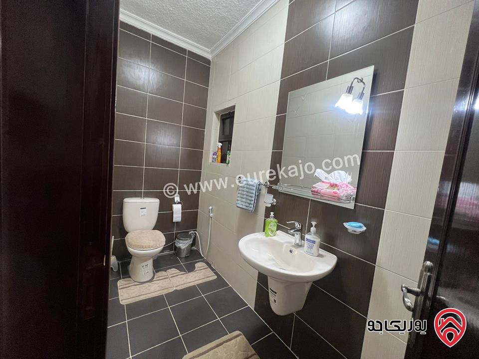 شقة مفروشة بالكامل وجاهزة للسكن الفوري مساحة 196م للبيع في الفحيص 