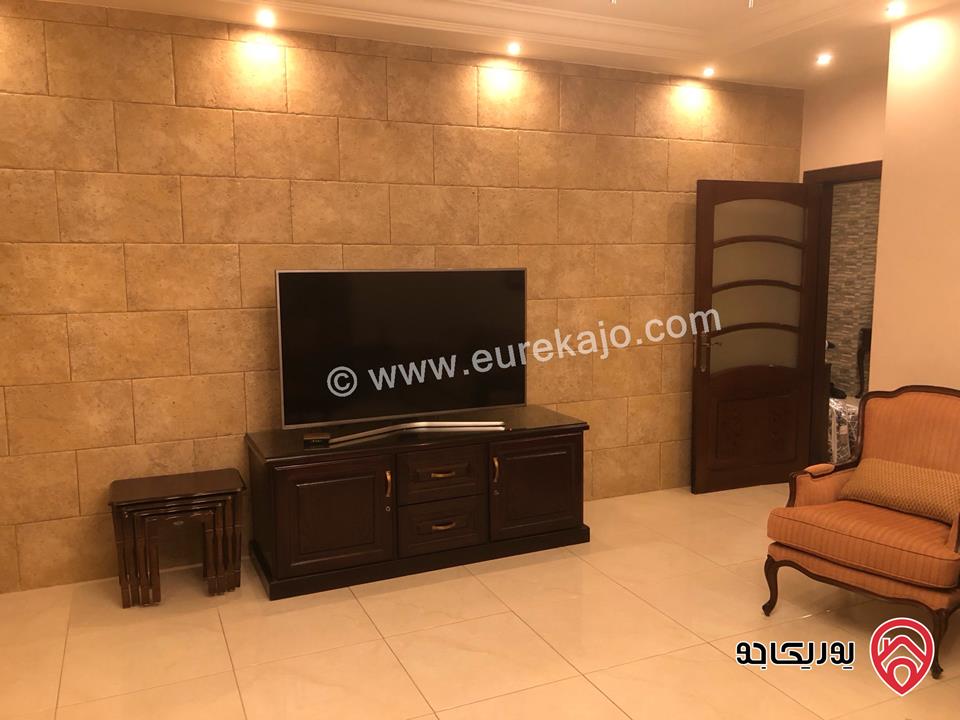 شقة طابقية سوبر ديلوكس مساحة 300م طابق ثاني للبيع في عمان - الرابية شارع عاهد السخن
