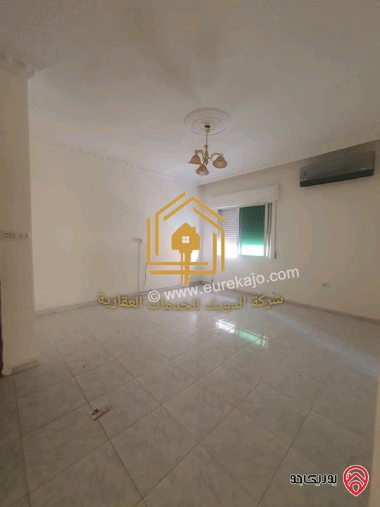 شقة فارغة طابق ثانى مساحة 130م للإيجار في عمان - ضاحية الرشيد 