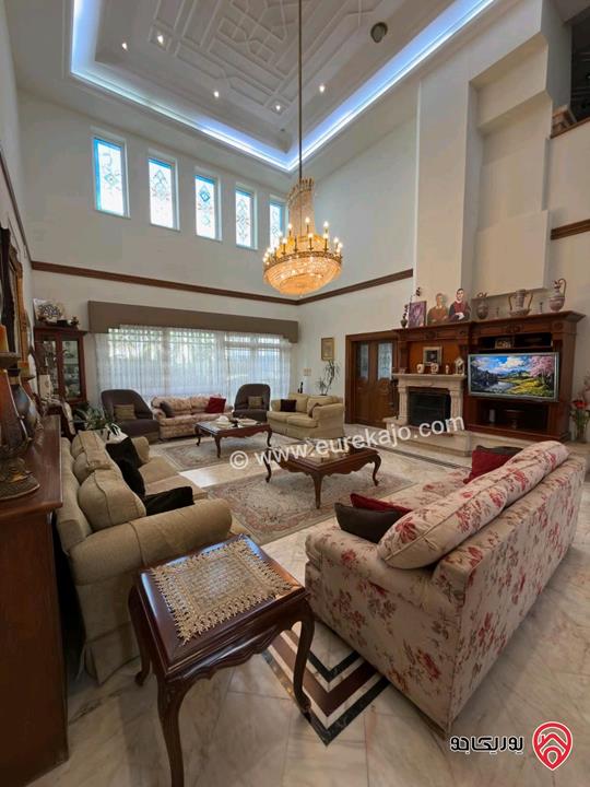 فيلا مساحة 850م على أرض 1081م للبيع في عمان - الجبيهة