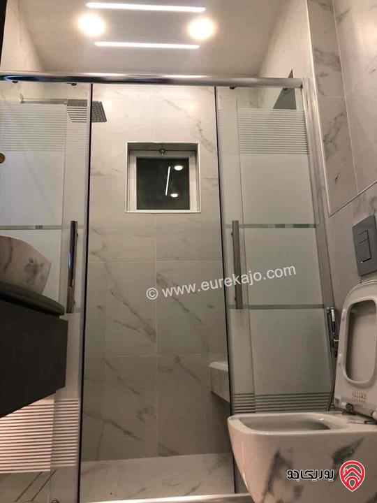 شقة محددة مساحة 200م طابق اول للإيجار في عمان - دير غبار