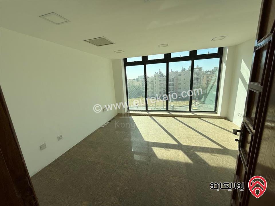 مبنى تجاري مكاتب مساحات من 60 متر ولغاية 120 متر للإيجار في عمان - العبدلي