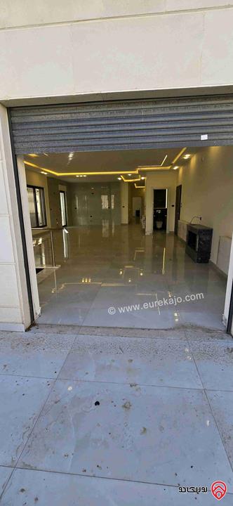 شقة مميزة طابق أرضي دوبلكس مساحة 287م داخلي و 240م خارجي للبيع في عمان - الجندويل