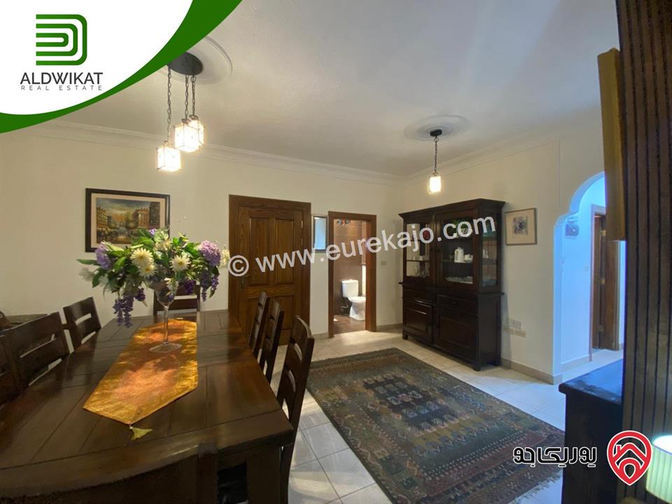 شقة للبيع او للايجار في عمان - الدوار الخامس طابق أرضي مساحة البناء 110م ومساحة الترس 30م