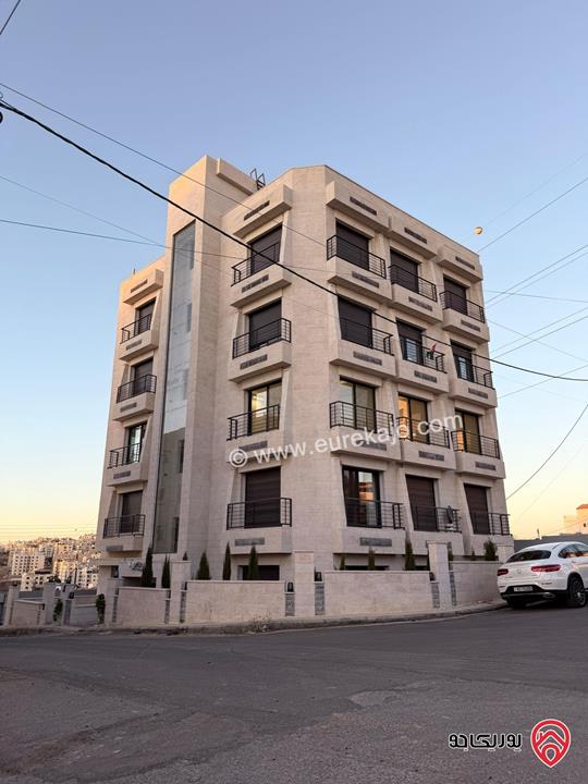 شقة طابقية سوبر ديلوكس مساحة 176م للإيجار في عمان - حجار النوابلسة