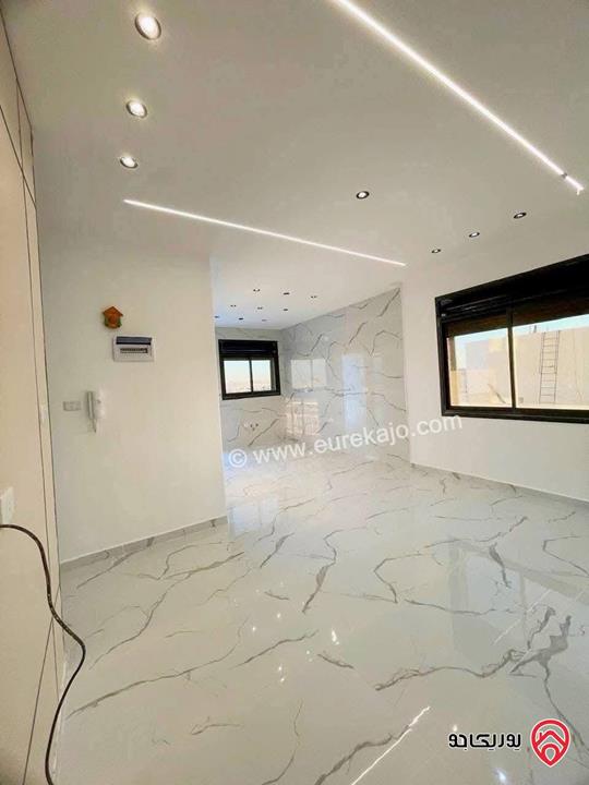 شقة أرضية جديدة لم تسكن معفية من رسوم التنازل مساحة 150م داخلي و 100م خارجي للبيع في عمان - طبربور 