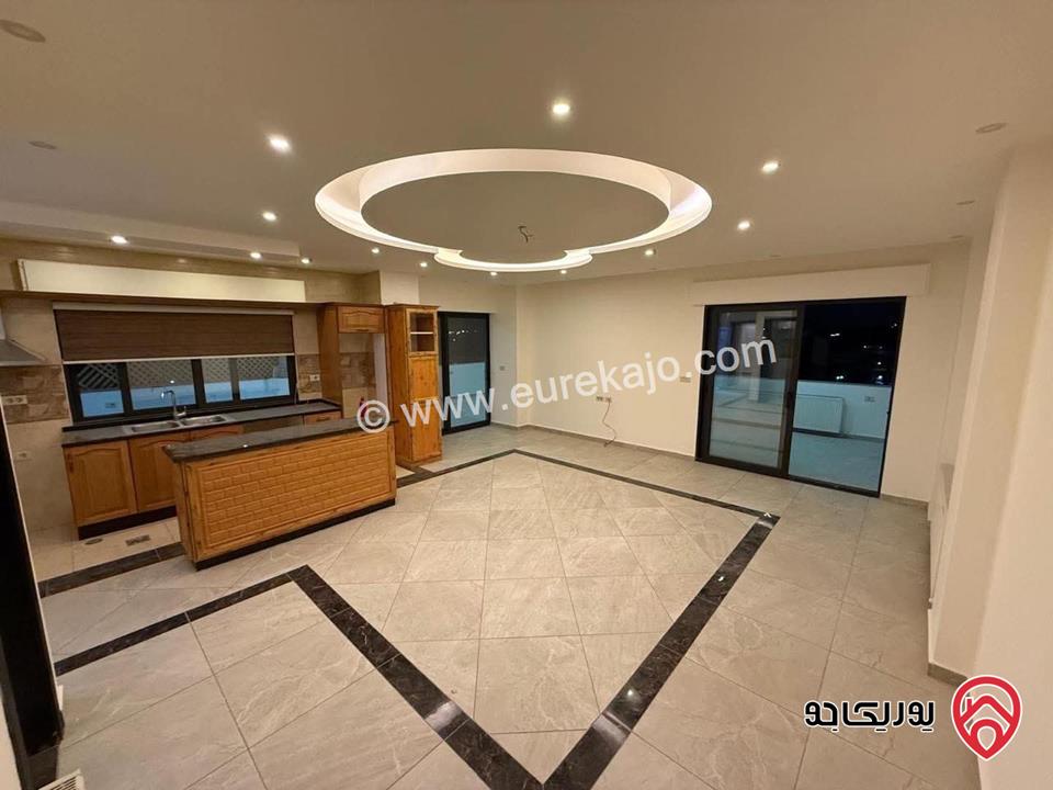 روف طابق ثاني مساحة 100م داخلي و 100م خارجي للايجار في عمان - دابوق 