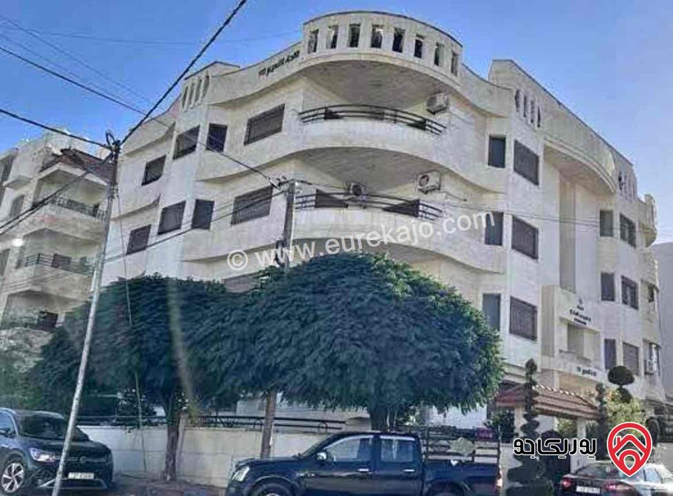 شقة مساحة 225 متر طابق ثالث للبيع في اربد - خلف مستشفى الراهبات