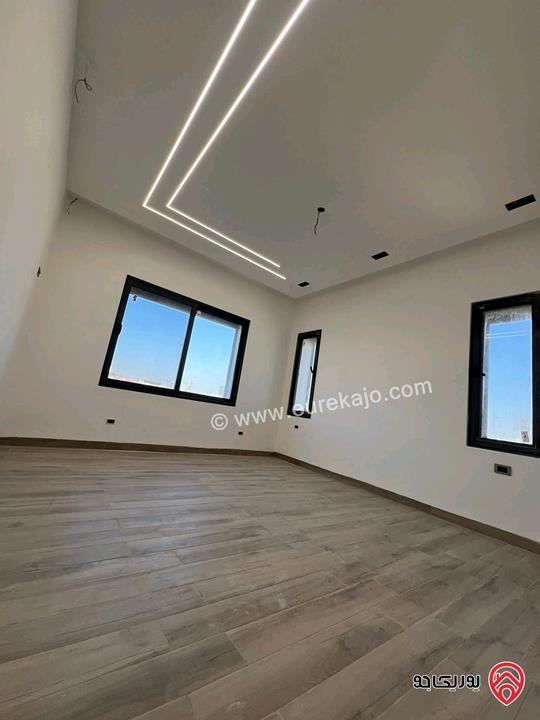 شقة فاخرة لم تسكن مساحة 210م للايجار في عمان - الرابية