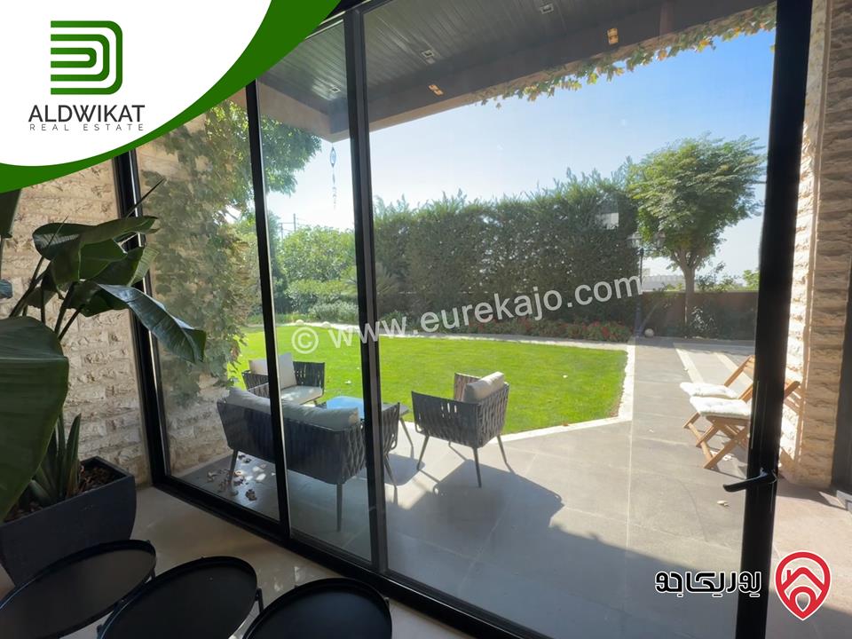 فيلا مستقلة مساحة الارض 985م ومساحة البناء 1200م ومساحة الحديقة 400م ومساحة الترس 200م ذات موقع واطلالة مميزة للبيع في عمان - بدر الجديدة