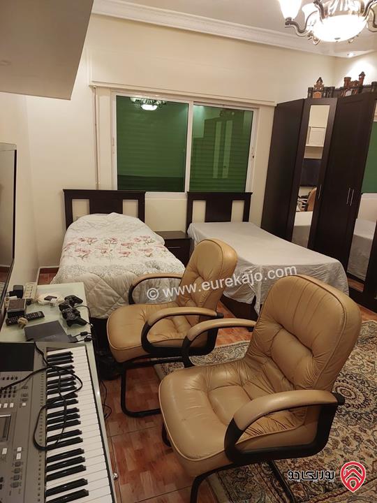 فيلا مساحة 500م على أرض 3 دونم و 750م للبيع في جرش 