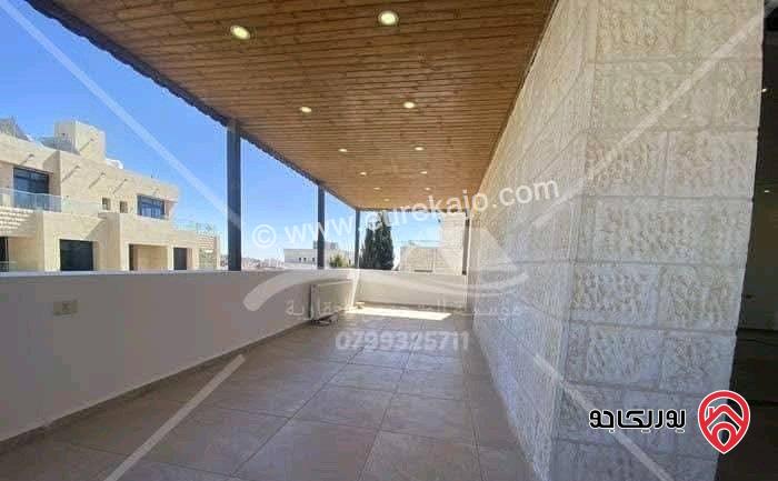 روف من فيلا مساحة 100م للإيجار فارغ في عمان - دابوق