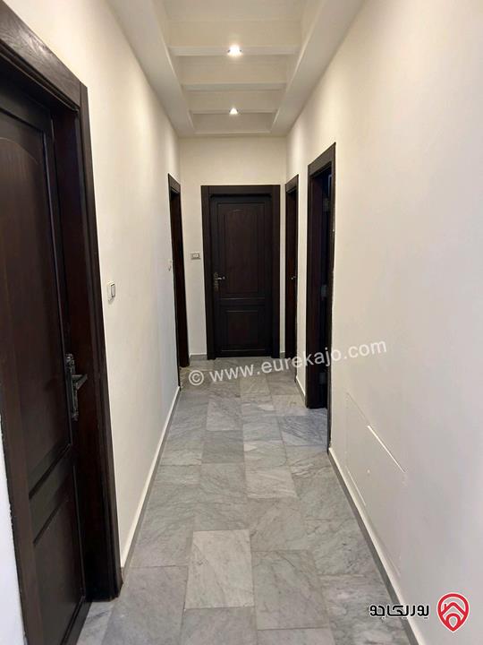 شقة طابق أول مساحة 196م للبيع في عمان - مرج الحمام 