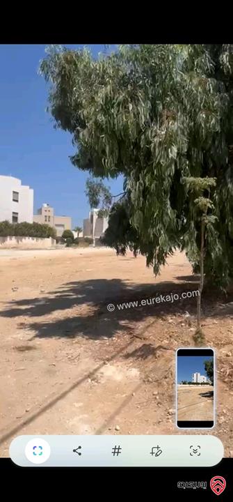 قطعة أرض مساحة 1 دونم و 50م للبيع في عمان - الجبيهة قرب مسجد الفريد بسعر مناسب جدا تصلح لمشروع اسكان او فيلا