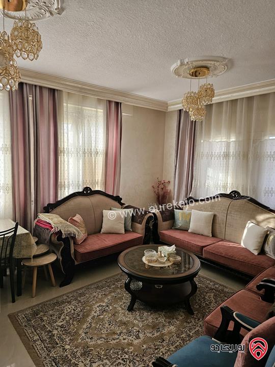 شقة طابقية مساحة 150م للبيع في عمان - ضاحية الياسمين