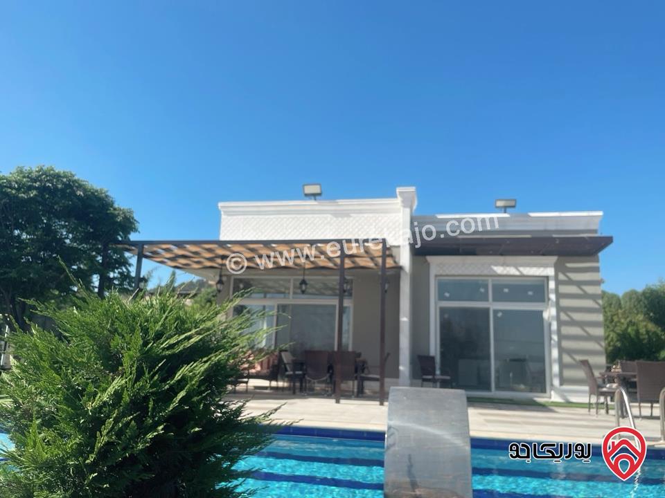 مزرعة مساحة الأرض 1200م والبناء 140م للبيع في جرش	