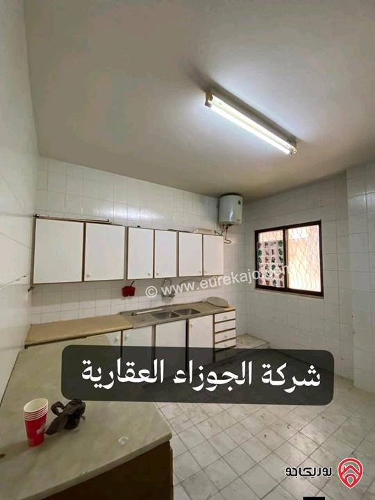 شقة فارغة طابق اول مساحة 100م للايجار في عمان - الذراع الغربي