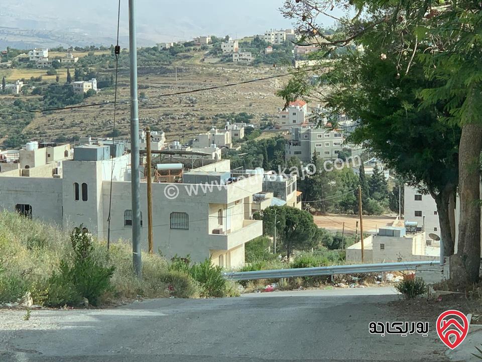 أرض تجاري طولي مساحة 1 دونم للبيع في السلط