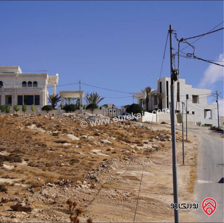 قطع أراضي سكنية مساحة 1 دونم  لكل قطعة سكن أ طابقين وروف للبيع في السلط من ضمن مشروع الحمر هايتس
