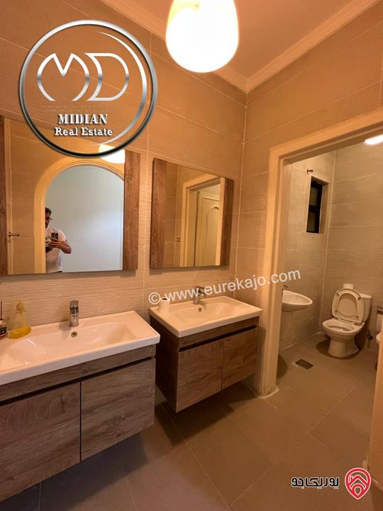 شقة ارضية فارغة للايجار في عمان - خلدا مساحة 220م مع ترس و حديقة 150م تشطيبات و ديكورات سوبر ديلوكس