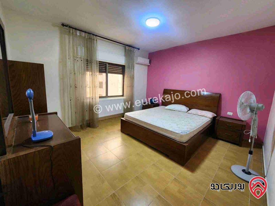 شقة طابق ثالث مساحة 175م للبيع في عمان - خلدا