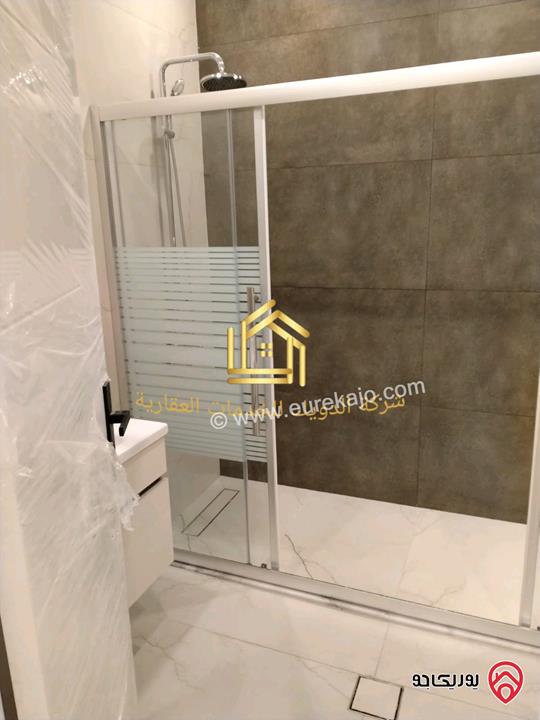 شقة جديدة طابق ثالث مساحة 205متر للإيجار في عمان - خلدا 