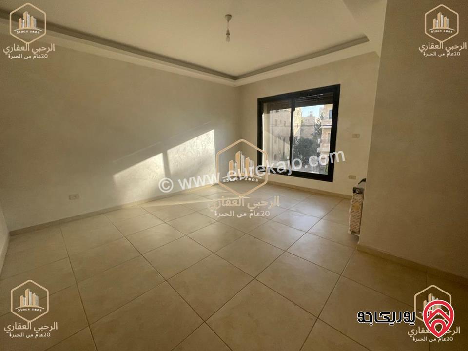 شقة طابق أرضي معلق مساحة 180م للايجار في عمان - أم السماق