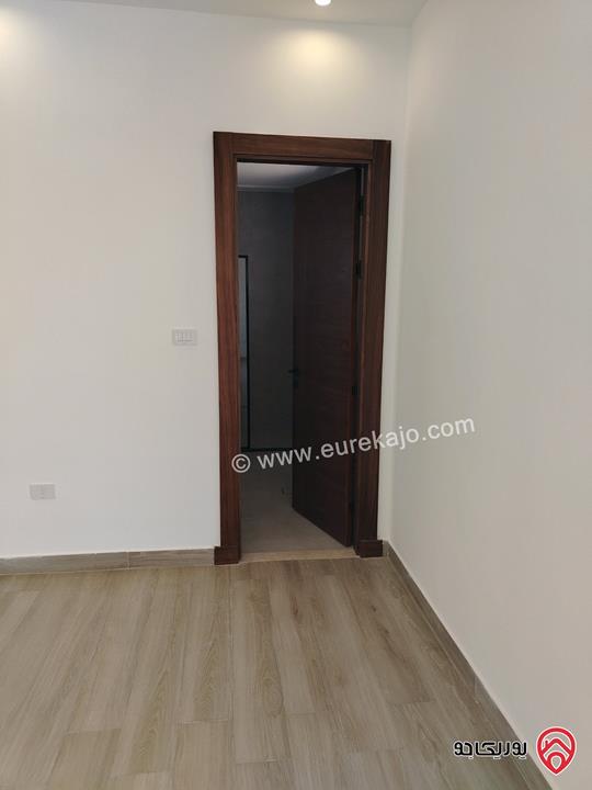 شقة طابق ثاني مساحة 236م للبيع بسعر مميز في عمان - دير غبار 
