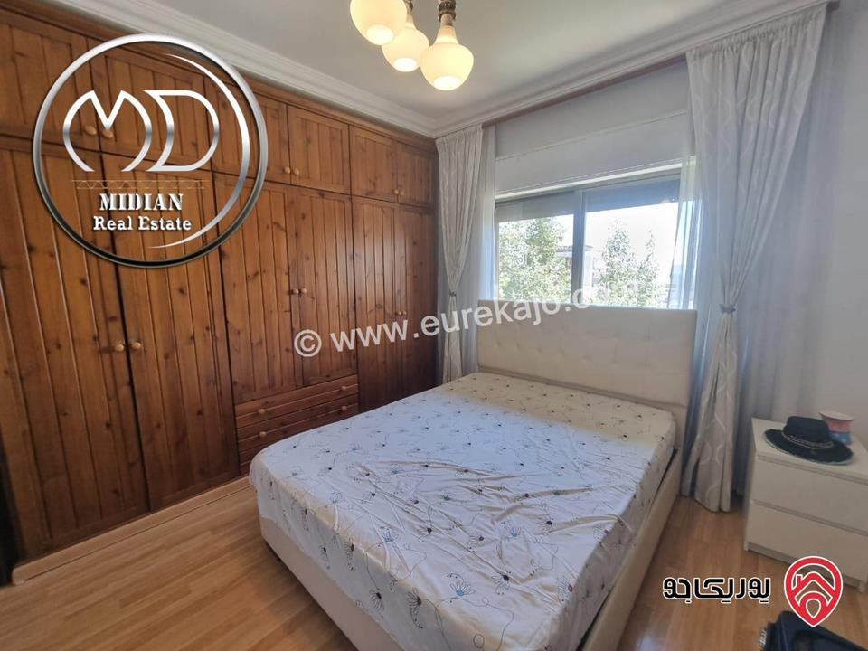 شقة للبيع في عمان - ام اذينة مساحة 200م طابق أول تشطيبات وديكورات سوبر ديلوكس اطلالة جميلة
