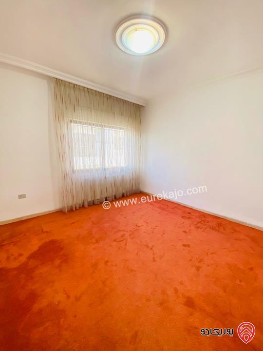 شقة مساحة 185م طابق ثالث للبيع في عمان - خلدا بالقرب من مسجد الهمشري ومدارس المعارف 